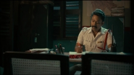 Parachute - Season 01 Episode 01